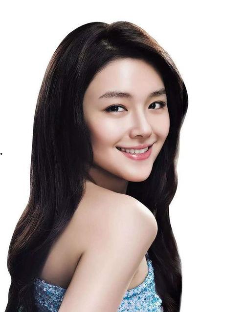 海莉化妆品爆料视频播放,揭秘明星护肤秘诀 第3张 海莉化妆品爆料视频播放,揭秘明星护肤秘诀 第3张